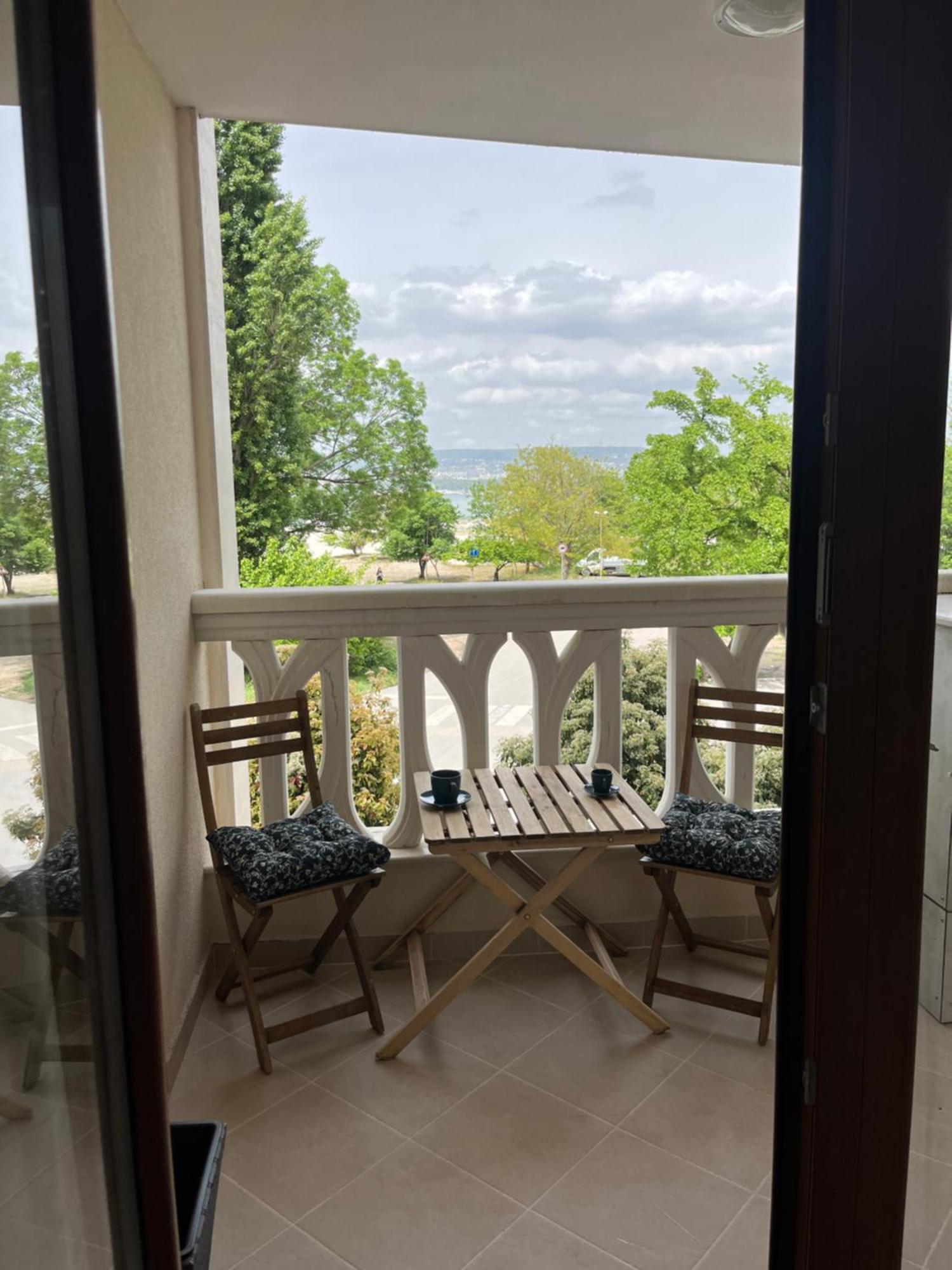 Elizi Summer House In Varna South Bay Beach Exterior foto